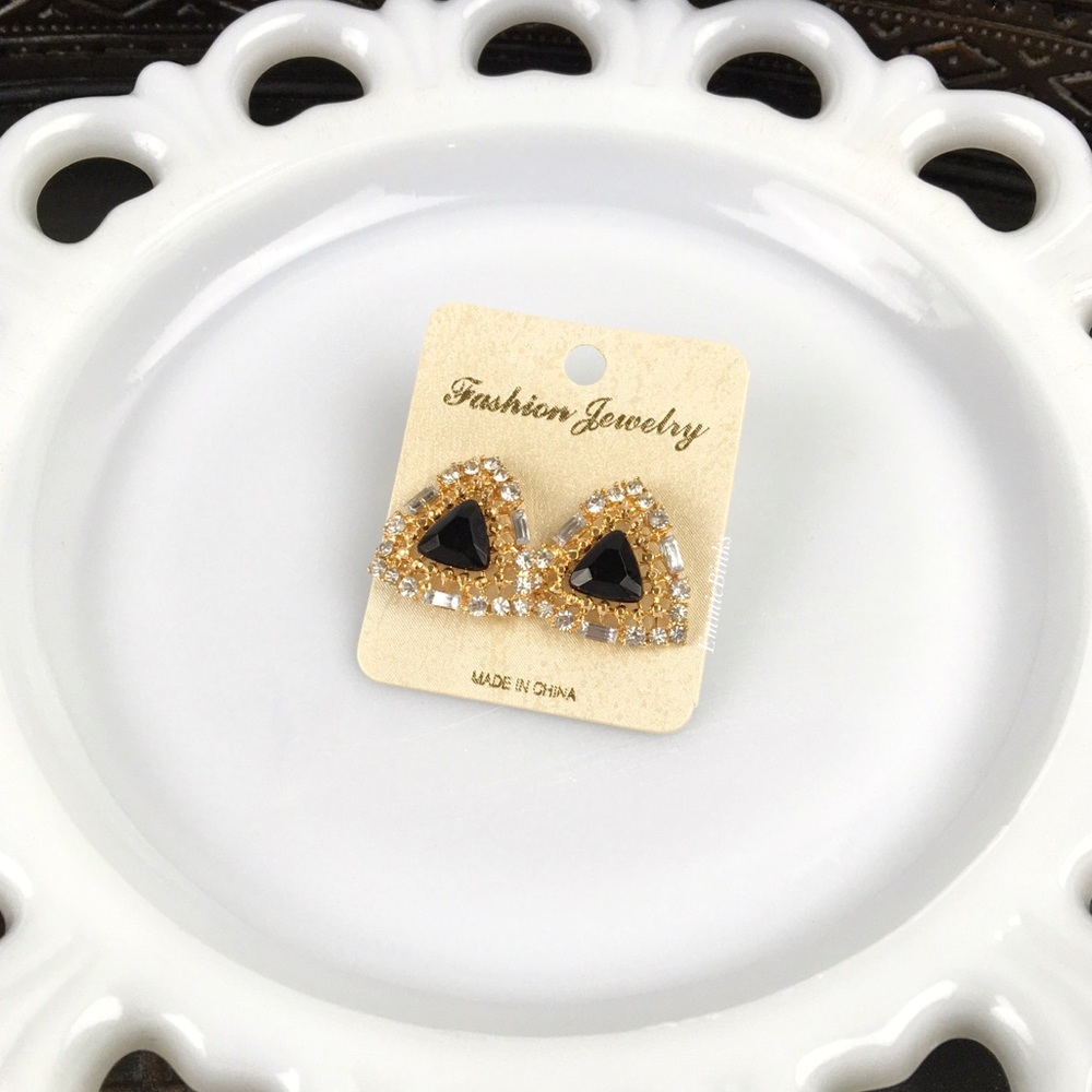 ⭐️HP🆕 Geometric Filigree Rhinestone Earring Studs - Picture 7 of 8